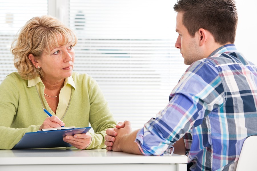 Two women discuss advocacy 